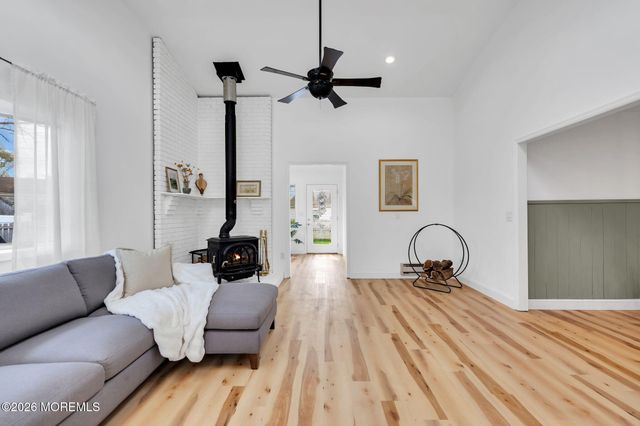 117 Inlet Avenue, Manahawkin, NJ 08050