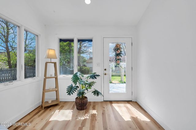 117 Inlet Avenue, Manahawkin, NJ 08050