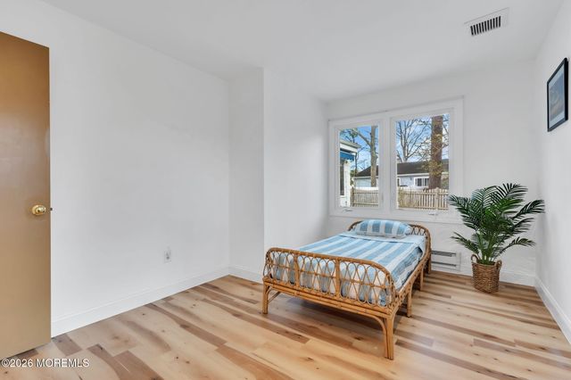 117 Inlet Avenue, Manahawkin, NJ 08050