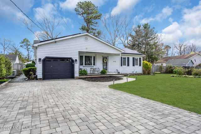 117 Inlet Avenue, Manahawkin, NJ 08050