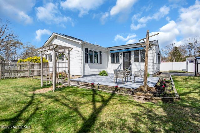 117 Inlet Avenue, Manahawkin, NJ 08050