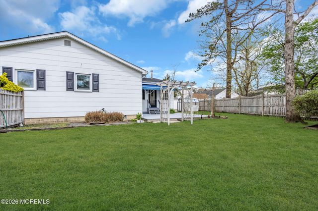 117 Inlet Avenue, Manahawkin, NJ 08050