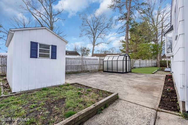 117 Inlet Avenue, Manahawkin, NJ 08050