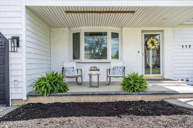 117 Inlet Avenue, Manahawkin, NJ 08050