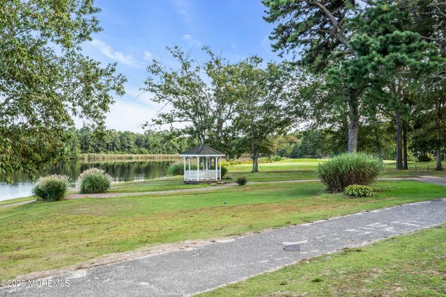 117 Inlet Avenue, Manahawkin, NJ 08050