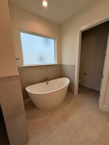 110 Firestone Place PL, Meadowlakes, TX 78654