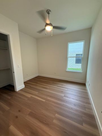 110 Firestone Place PL, Meadowlakes, TX 78654