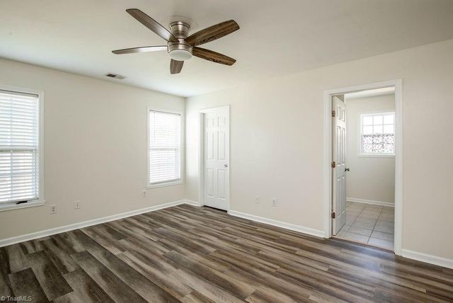 672 Chas Court, High Point, NC 27265