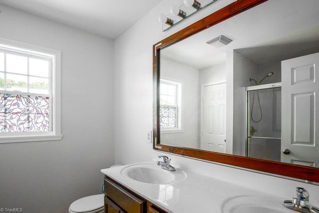 672 Chas Court, High Point, NC 27265