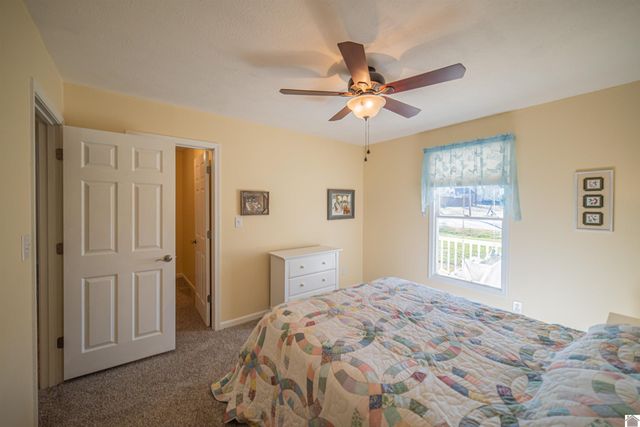 8265 Silver Ridge 3 B, West Paducah, KY 42086