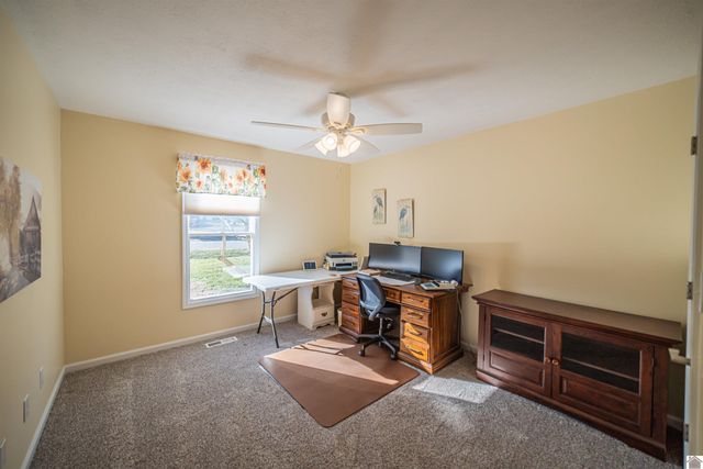 8265 Silver Ridge 3 B, West Paducah, KY 42086