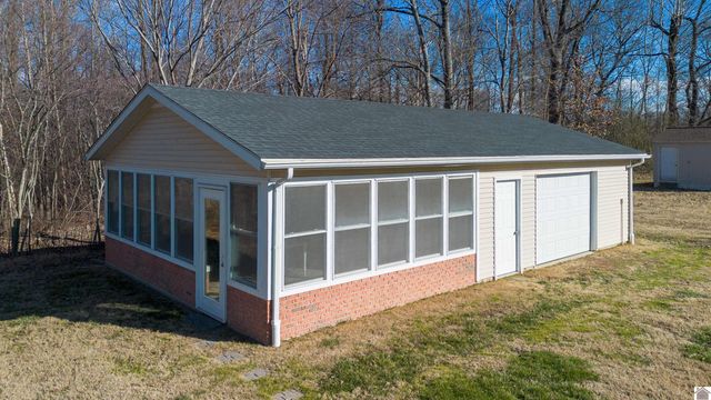 8265 Silver Ridge 3 B, West Paducah, KY 42086
