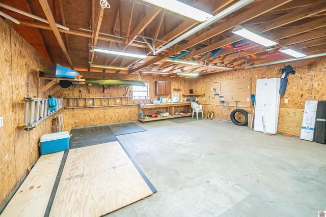 8265 Silver Ridge 3 B, West Paducah, KY 42086