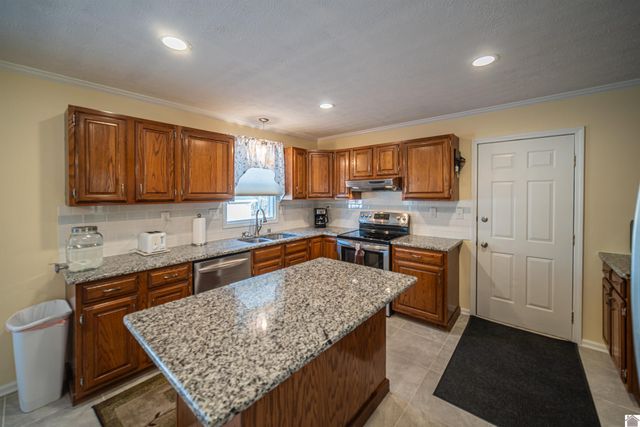 8265 Silver Ridge 3 B, West Paducah, KY 42086