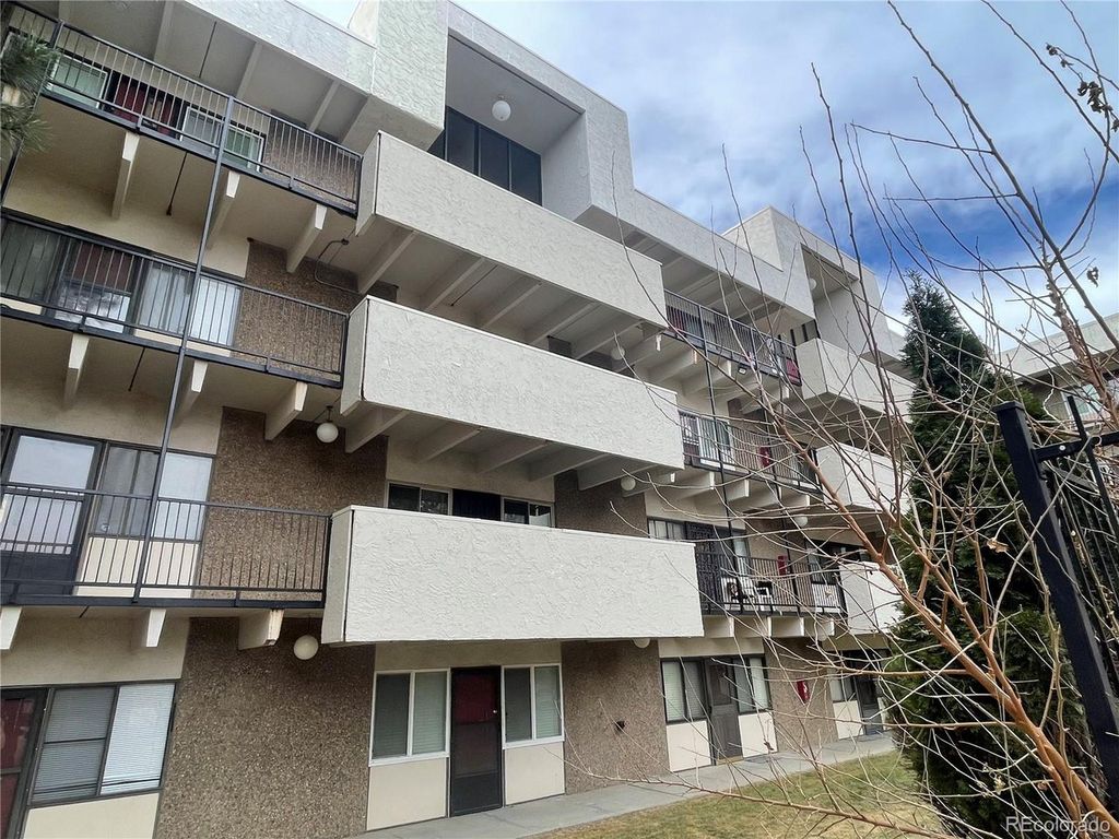 384 S Ironton St 211, Aurora, CO 80012