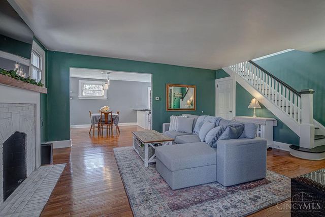 2635 Ocosta Avenue, Cincinnati, OH 45211