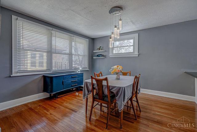 2635 Ocosta Avenue, Cincinnati, OH 45211