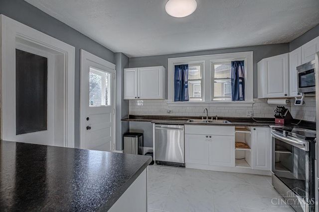 2635 Ocosta Avenue, Cincinnati, OH 45211