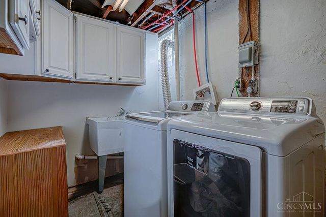 2635 Ocosta Avenue, Cincinnati, OH 45211