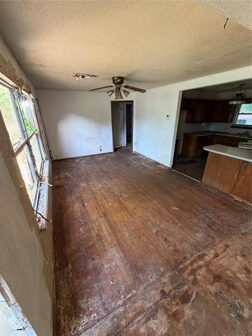 2404 SW 51st Street, Oklahoma City, OK 73119
