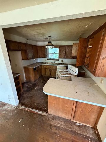 2404 SW 51st Street, Oklahoma City, OK 73119