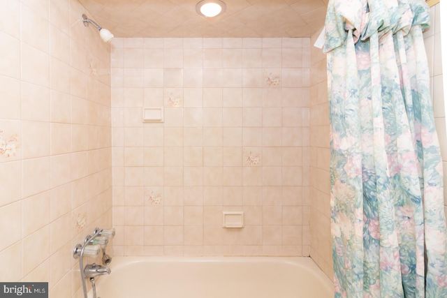 212 HEWITT ST, Trenton, NJ 08611