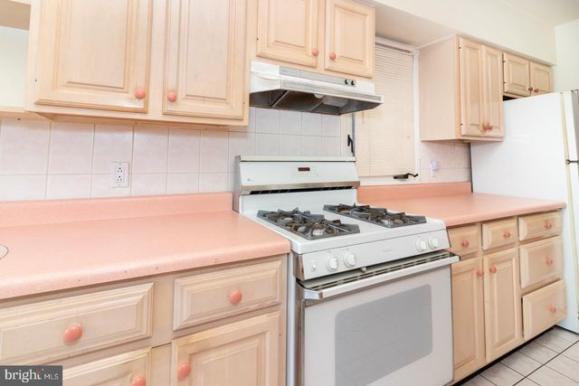 212 HEWITT ST, Trenton, NJ 08611