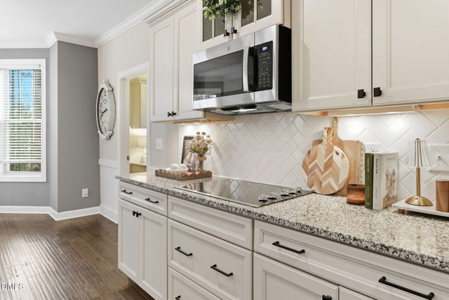 36 Peninsula Court, Clayton, NC 27520