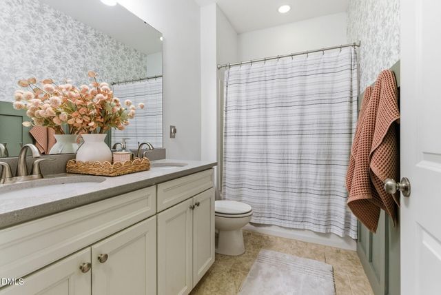 36 Peninsula Court, Clayton, NC 27520