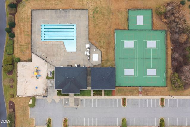 36 Peninsula Court, Clayton, NC 27520