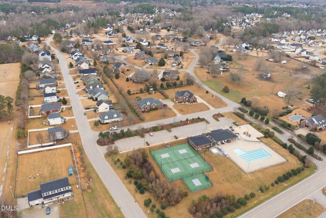 36 Peninsula Court, Clayton, NC 27520