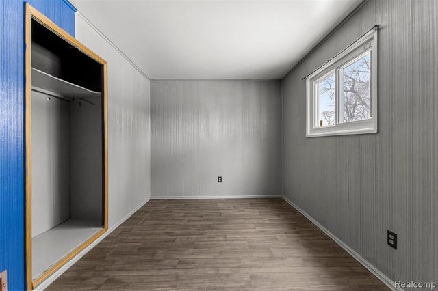 3907 Detroit Street, Dearborn Heights, MI 48125