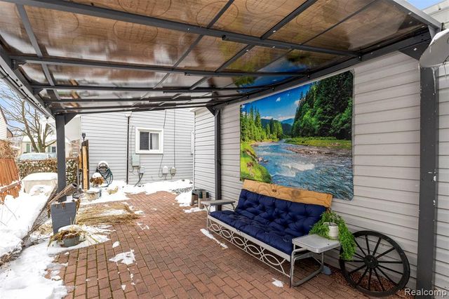 3907 Detroit Street, Dearborn Heights, MI 48125