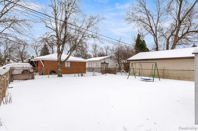 3907 Detroit Street, Dearborn Heights, MI 48125