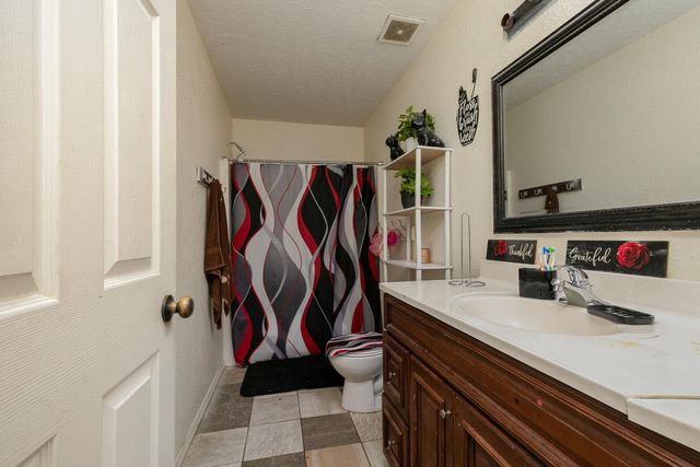5441 Basswood Court West, Springfield, MO 65802