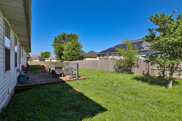 5441 Basswood Court West, Springfield, MO 65802