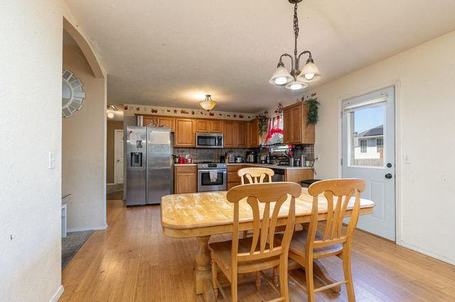 5441 Basswood Court West, Springfield, MO 65802