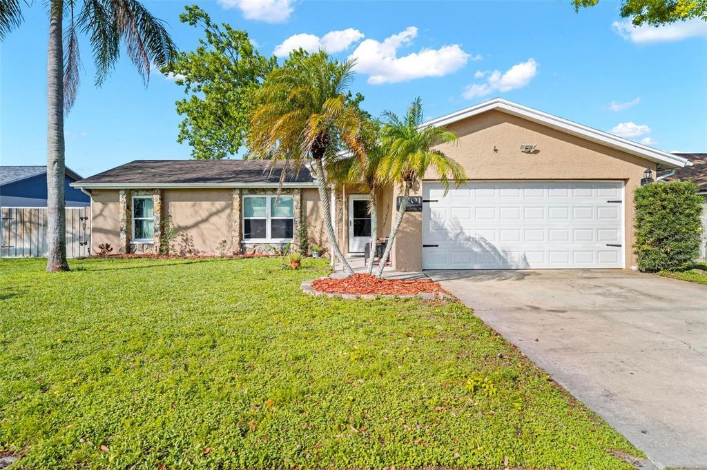 Image 1 of property listing at 11201 ISLAND PINE DRIVE, Port Richey, FL 34668
