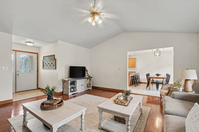57175 Garnet Lane, Goshen, IN 46528