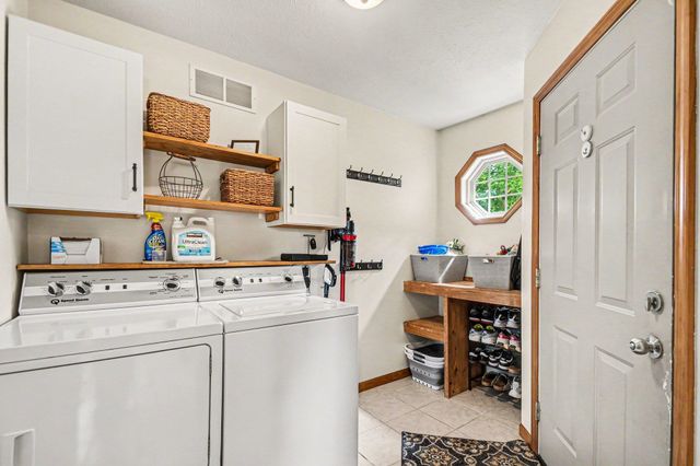 57175 Garnet Lane, Goshen, IN 46528