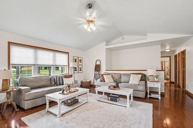 57175 Garnet Lane, Goshen, IN 46528