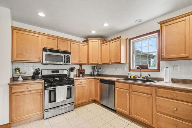 57175 Garnet Lane, Goshen, IN 46528