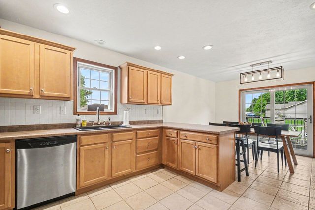 57175 Garnet Lane, Goshen, IN 46528