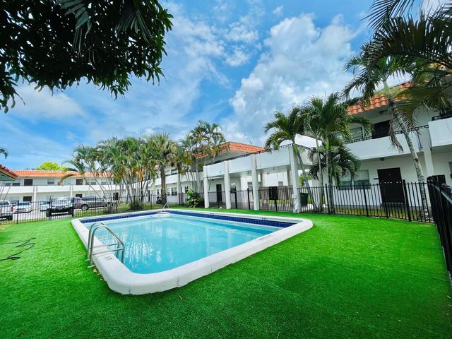 400 NW 65th Avenue 114, Margate, FL 33063