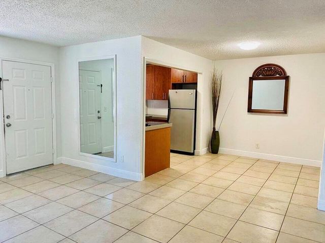 400 NW 65th Avenue 114, Margate, FL 33063