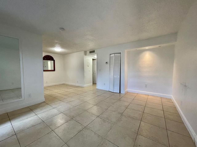 400 NW 65th Avenue 114, Margate, FL 33063