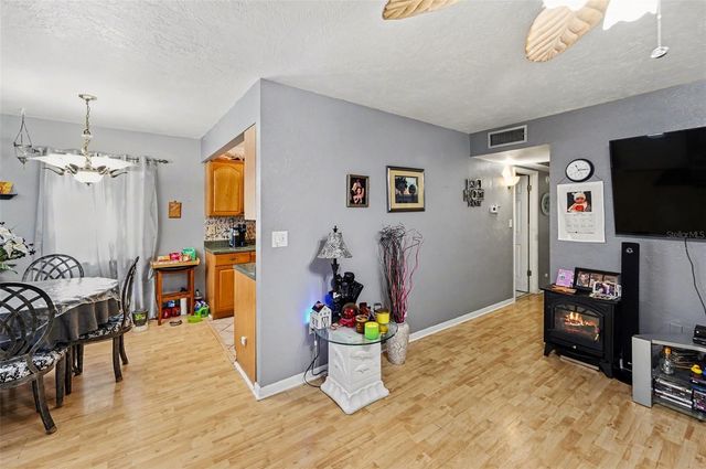 8402 111TH STREET N 101, Seminole, FL 33772