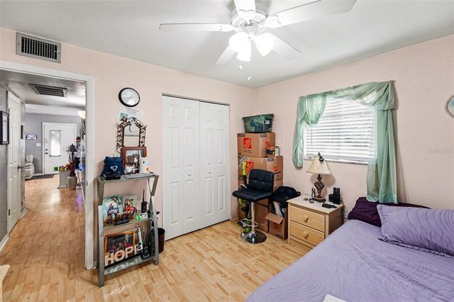 8402 111TH STREET N 101, Seminole, FL 33772