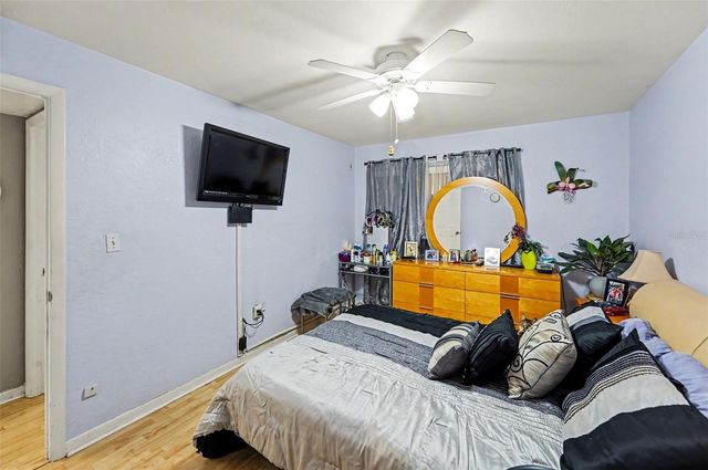 8402 111TH STREET N 101, Seminole, FL 33772