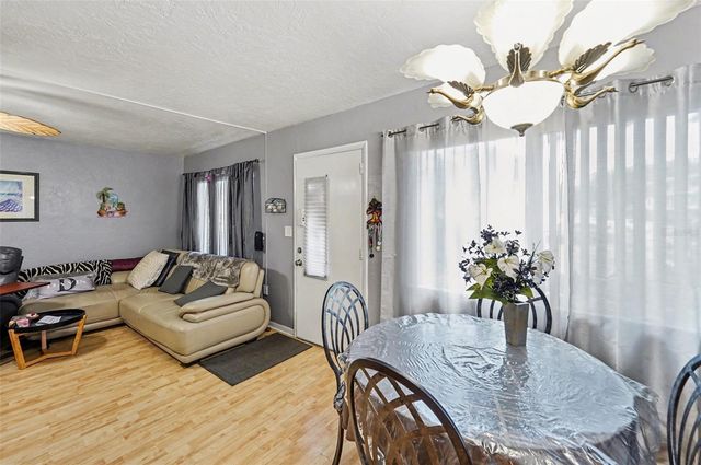 8402 111TH STREET N 101, Seminole, FL 33772